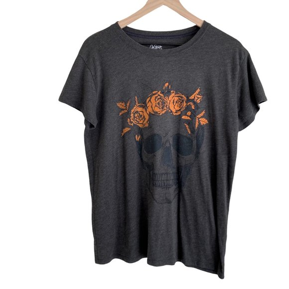 SKULL & ROSES  UNISEX TEE Size Large - Picture 2 of 6